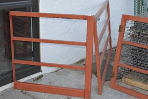 Interlocking Mezzanine gate can be used as a regular gate too