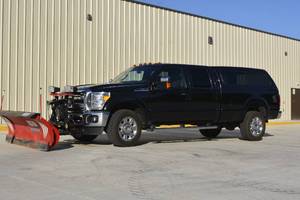 lot 1 image: Beautiful 2015 Ford F350 Lariat with plow METICULOUSLY maintained
