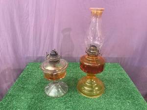 lot 17 image: Lanterns