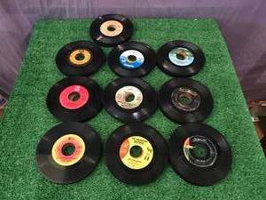 lot 38 image: 100 45 Records