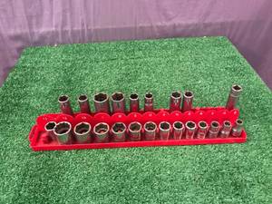 lot 46 image: Snap On Sockets