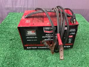 lot 69 image: Battery Charger