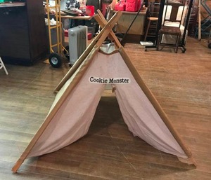 lot 75 image: Cookie Monster Tent