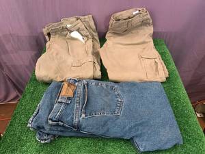 lot 94 image: Wrangler Jeans