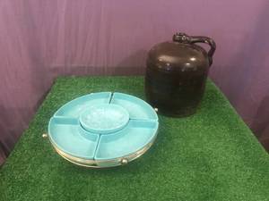 lot 114 image: Vintage Jug & Lazy Susan Server