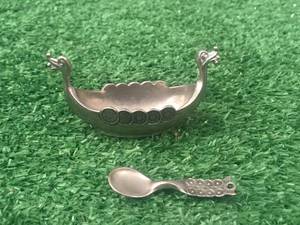 lot 116 image: Vintage Norwegian Viking Ship with Salt Spoon