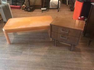 lot 120 image: End Table & Coffee Table