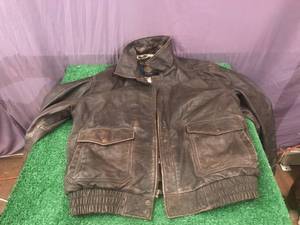 lot 148 image: Size 2XLT Leather Jacket