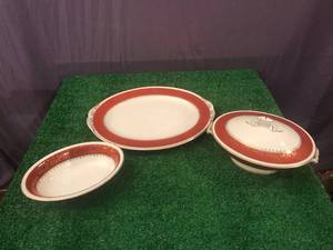 lot 149 image: Craftsman Dinnerware 18 Carat Gold