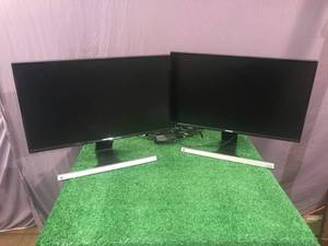 lot 186 image: 2 Samsung 24 Computer Monitors
