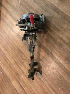lot 204 image: Vintage Johnson Outboard Motor