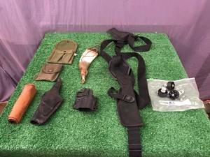 lot 217 image: Holsters, Speed Loaders & Misc