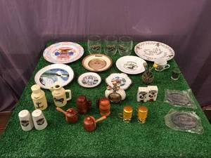 lot 220 image: Advertising & Memorabilia Lot