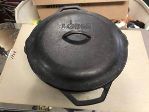 lot 257 image: Cast Iron Lodge Kettle