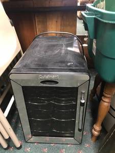 lot 265 image: Small Wine Fridge