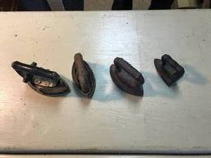 lot 266 image: Vintage Mini Irons