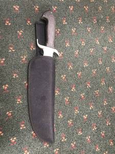 lot 280 image: Knife