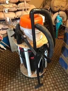 lot 314 image: Shop Vac & Dustopper on Rolling Cart