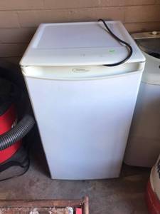 lot 332 image: Mini Fridge