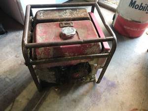 lot 334 image: Honda Generator