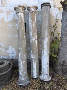 lot 344 image: Large Round Pillars