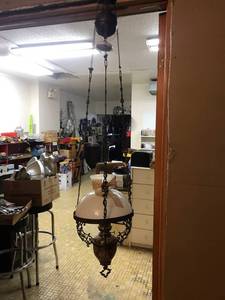 lot 350 image: Antique Kerosene Hanging Lamp