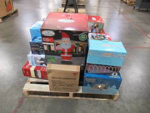 lot 219 image: WHOLESALE MIXED PALLET OF MISCELLANEOUS CHRISTMAS DECORATIONS & LIGHTS
