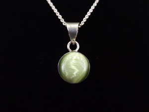 .925 Sterling Silver Green Chrysoberyl Cabochon Pendant Necklace