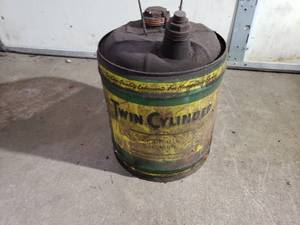 Twin Cylinder 5 Gallon Oil Can