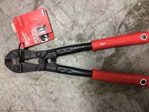 lot 50 image: 14 in. Bolt Cutter With 516 in. Max Cut Capacity by Milwaukee Customer Returns See Pictures