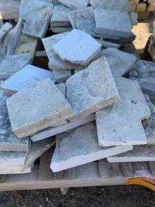 lot 25 image: Fon Du Lac Dimensional Natural Stone5 InchPieces (Approximately 10 Square Feet)
