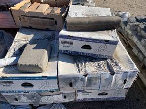 lot 30 image: Dutch Quality Pennsylvania Weather Ledge StoneApprox99 Square Feet