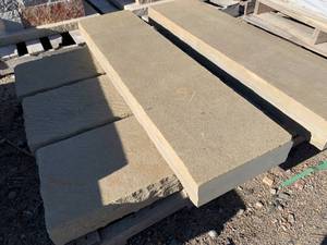 lot 51 image: Natural Stone Montana Steps 16 X 4X 5 Five Pieces