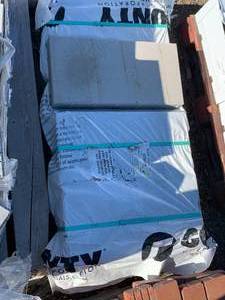 lot 63 image: 12 X 24 County Materials Vision Pavers 7 Pieces