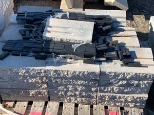 lot 70 image: Mini Creta 3 Inch Champlin GrayApprox15 SQ FT