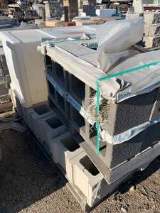 lot 78 image: Glazed Concrete Block 10 Piece &Rockface Block 12 Pieces