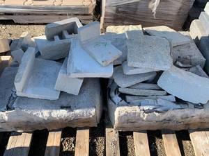 lot 87 image: US Stone Natural Thin VeneerCottenwoodApprox40 SQ FT Flats & 5 LF Corners