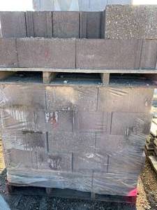 lot 191 image: 8 Inch Split Faced Concrete Block Approx 105 Pieces