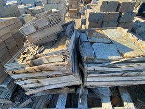 lot 108 image: Natural Stone Thin VeneerApprox25-30 Square Feet