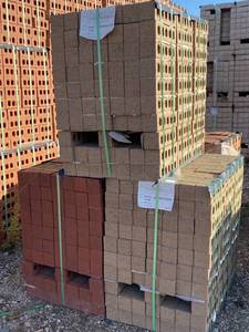 lot 224 image: Ashton Velour Utl 2 Cubes 1 Cube Red Utility