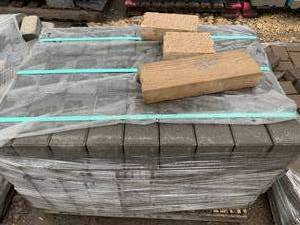 lot 115 image: County Materials 4 X 8 HollandsApprox240 Pieces