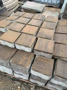 lot 160 image: County Materials Haven Permeable 8 X 8 Approx 130 Pieces