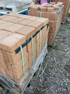 lot 234 image: Pine Hall 5x5 Approx 450pc &  8x5 Approx 325pc