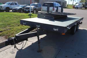 14 Tandem-Axle Flatbed Trailer