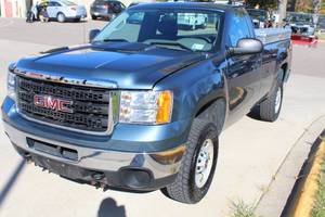 2011 GMC 2500HD Regular Cab 2 Door Work Truck