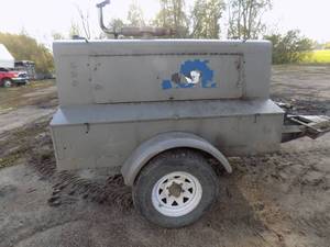 lot 4 image: Air Compressor