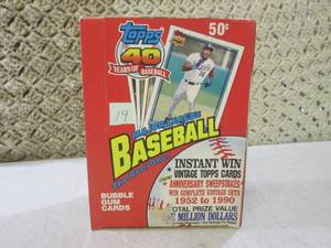 (C-4) Box of Topps 40 Years of Base...
