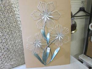 (FS) Large Metal Flowers Wall Decor...