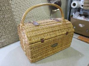 (BS) CLOS du BOIS Wicker Picnic Bas...