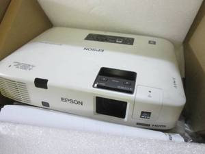 (RM5) Epson LED Multimedia Projecto...